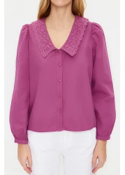  Collection قميص منسوج من القطن المطرز باللون الوردي المتربة TWOAW21GO0005