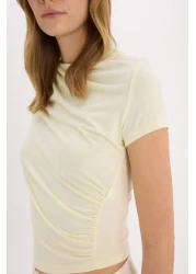 Defacto Soft Touch Slim Fit Boat Neck Short Sleeve T-Shirt E7016Ax25Sp