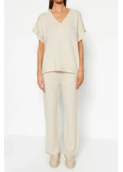  Collection طقم تريكو حجري ناعم الملمس - الجزء السفلي والعلوي TWOAW24AU00042