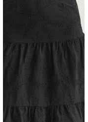  Collection فستان أسود منسوج مبطن بخصر متوسط الطول TWOSS23EL00156