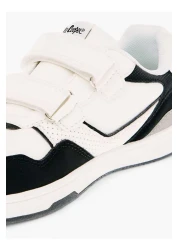 Lee Cooper حذاء رياضي منخفض الكاحل للأولاد مزود بشريط لاصق وخطاف