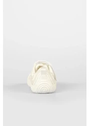 Vicco حذاء رياضي أبيض للجنسين من Yaomi Basic الخطوة الأولى