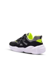 kids A more حذاء رياضي Manj Air Mesh بتفاصيل خفيفة للغاية للأولاد باللون الأسود