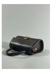 RumyaCollection حقيبة يد وكتف نسائية صغيرة بحزام متقاطع وإبزيم للإغلاق باللون البني