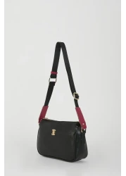 Pierre Cardin حقيبة كتف نسائية فلوتر باللون الأسود فوسيا 05PO22Y1539