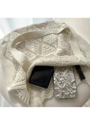 حقيبة ظهر مضلعة محبوكة بالكروشيه باللون القطعي، أسلوب للعطلات