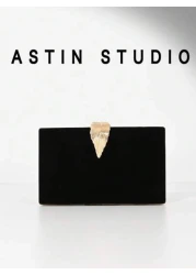 حقيبة سهرة كلاسيكية للنساء بلون أبيض ذات إبزيم معدني بزخرفة ورقة، حقيبة مناسبة للسهرات والحفلات والزفاف