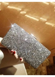 حقيبة صغيرة بتصميم جميل يزيّنه الخرز المتلألئ والبرّاق، للحفلات والمناسبات الفخمة عالية الأناقة بخيارات ألو