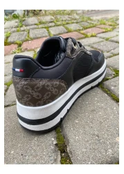 U.S. Polo Assn. حذاء رياضي مريح ومريح بنعل متوسط من US POLO532625 شيري WMN 4FX