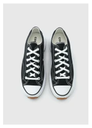 Converse حذاء رياضي أسود للجنسين من Run Star Hike