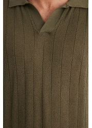  Collection تي شيرت كاكي بأكمام قصيرة ورقبة بولو - إصدار محدود TMNSS23PO00024