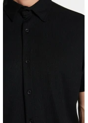  Collection قميص صيفي أسود بقصة عادية - كم قصير TMNSS23GO00055