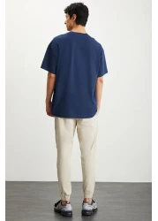 GRIMELANGE تي شيرت RAMADANP007 رجالي 100% قطن برقبة دائرية مطبوع باللون الأزرق الداكن