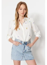  Collection Ecru Embroidery Detailed Regular Regular Fit Woven Shirt Twoss23Go00152