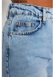  Collection جينز أمي عالي الخصر باللون الأزرق الفاتح TWOAW24JE00076