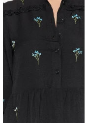  Collection Black Straight Cut Embroidered Midi Woven Dress TWOAW22EL0882