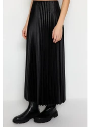  Collection تنورة طويلة محبوكة قابلة للتمدد بطيات سوداء TWOSS24ET00041