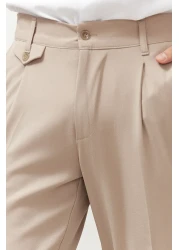  Collection بنطلون من القماش الكلاسيكي ذو الساق المزدوجة بطيات باللون البيج TMNSS24PL00022