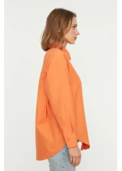  Collection قميص برتقالي بجيب واحد/قميص واسع من القطن المنسوج TWOAW20GO0115