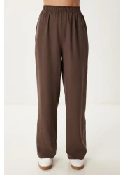 Happiness İstanbul بدلة بنطلون نسائية من الكتان بتفاصيل ربط باللون البني NO00026