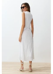  Collection White Plain Texture A-line/Bell Form Crew Neck Texture Maxi Dress TWOSS24EL00683