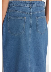  Collection تنورة طويلة من قماش الدنيم باللون الأزرق الداكن - تفاصيل الشق TWOSS23ET00289