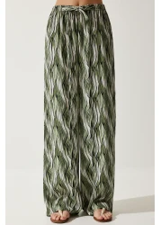 Happiness İstanbul بنطلون بالازو فسكوزي منقوش باللون الكاكي للنساء EN00606