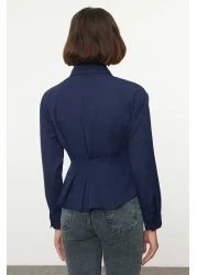  Collection قميص منسوج باللون الأزرق الداكن - مناسب للخصر، موديل مناسب TWOAW24GO00186