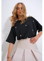 Trend Alaçatı Stili Women's Black Crew Neck Oversize Pearl and Stone Embroidered T-Shirt ALC-X11964