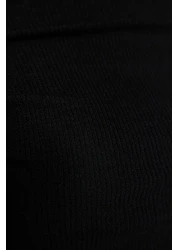  Collection أسود ثنيات قارب الرقبة غير المتكافئة بسط كم طويل محبوك بلوزة TWOAW24BZ00393