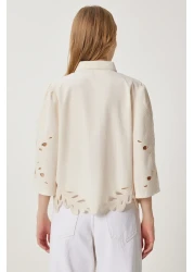 Happiness İstanbul قميص نسائي كريمي مخرم ومطرز بالدانتيل من قماش البوبلين QS00010