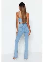  Collection جينز متوهج عالي الخصر باللون الأزرق الفاتح TWOSS23JE00063