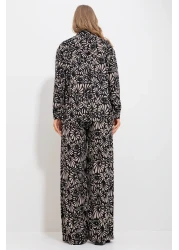 Trend Alaçatı Stili طقم قميص وبنطلون منقوش باللون البيج الرملي للسيدات منسوج من الأسفل Alc-X11749