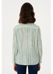 U.S. Polo Assn. قميص نسائي مخطط بأكمام طويلة باللون الأخضر 50299509 -vr054