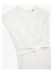 Koton فستان متوسط ​​الطول بدون أكمام ومزدوج الصدر من مزيج الفسكوز والكتان مع تفاصيل حزام