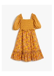 Koton فستان مزين بالزهور وأكمام بالونية من القطن بياقة مربعة مبطن