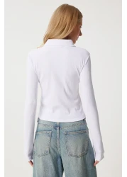 Happiness İstanbul بلوزة نسائية محبوكة بياقة بولو بيضاء بسحاب - AN00213