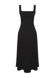  Collection فستان أسود مستقيم على شكل حرف A مزين بالأحجار المنسوجة فستان متوسط الطول غير مبطن أنيق/مساء