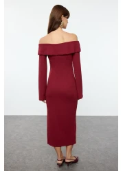  Collection فستان رصاص متوسط الطول بياقة كارمن باللون العنابي المرن والناعم - TWOAW24EL00803