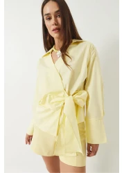 Bianco Lucci قميص بوبلين نسائي ذو طية صدر مزدوجة وربطة جانبية 60283082