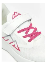 Oaklan by Shoexpress حذاء رياضي مزخرف مع خطاف وإغلاق حلقي