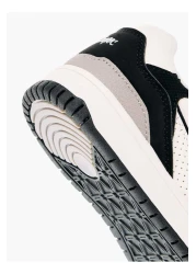 Lee Cooper حذاء رياضي منخفض الكاحل للأولاد مزود بشريط لاصق وخطاف