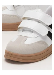 Liger حذاء رياضي مريح وخفيف الوزن للأطفال من الجنسين باللون الأبيض - الأسود