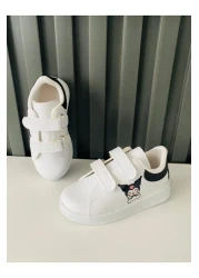 AdaKids حذاء رياضي خفيف الوزن مطبوع عليه KROMI للفتيات والأولاد للجنسين باللون الأسود