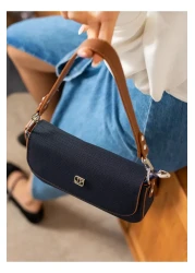 Just Polo حقيبة كتف BAGUETTE موديل 6005 للنساء - مع غطاء من القماش المزخرف