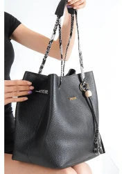 Capone Outfitters Merida Women's Shoulder Bag