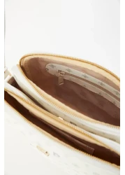 Pierre Cardin حقيبة كتف نسائية باللون الأبيض 05PO22Y1536