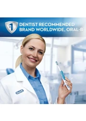 Oral-B Pro-Expert Bacteria Blast Manual Toothbrush Medium