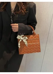 1pc 2pcs Set Fashionable Quilted Square Tote Bag With Letter Pattern And Skinny Scarf Decor Large Capacity PU Shoulder Bag Purse Set Professional Business Briefcase For Work Commute Casual Handbag Off