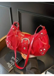 حقيبة هلالية بتصميم وقوام مصنوعة من جلد البولي يوريثان بنمط أزياء كاجوال وبسيطة وعملي